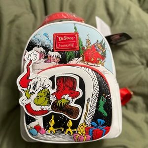 Brand new Christmas grinch dr seuss loungefly